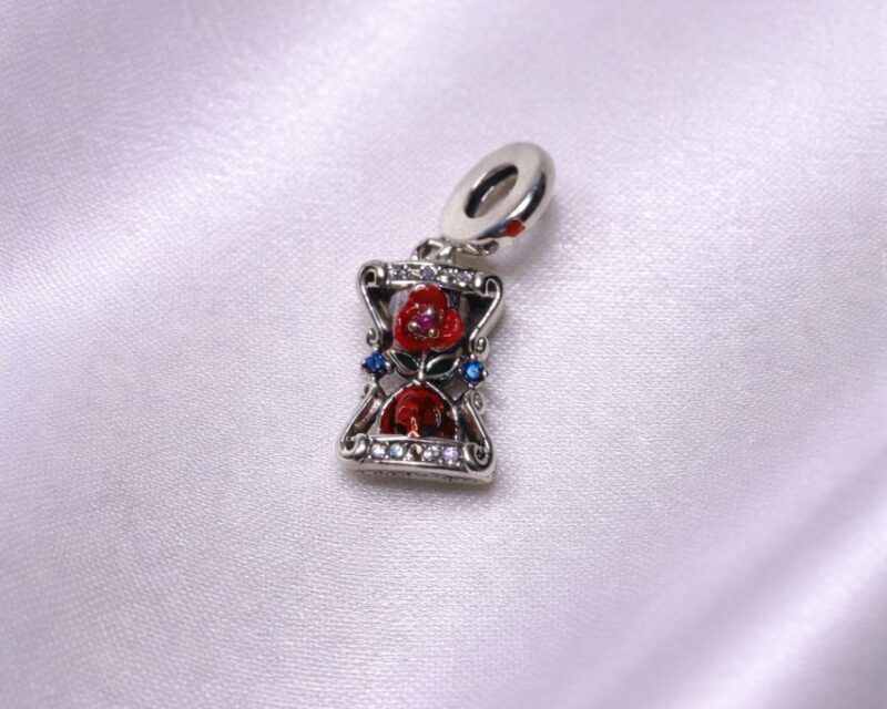 Sablier rose / tête de mort