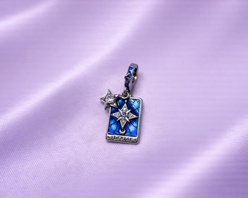 Carte tarot bleue et son étoile