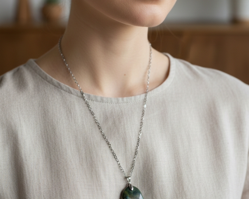 Collier Serpentine de Protection – Équilibre et Sérénité